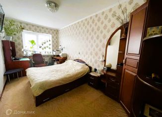 Продается двухкомнатная квартира, 68.3 м2, Кириши, Волховская набережная, 52