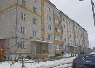 Продаю трехкомнатную квартиру, 60.1 м2, Уржум, Молодёжная улица, 19