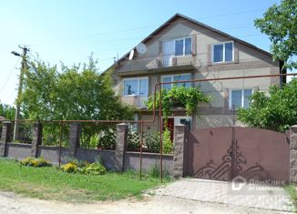 Продаю дом, 311 м2, село Маленькое, улица Дружбы, 20