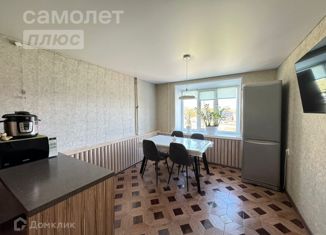 Трехкомнатная квартира на продажу, 82.7 м2, Оренбургская область, улица Монтажников, 34