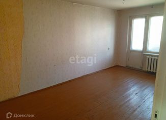 Продажа 3-ком. квартиры, 63.1 м2, Курган, улица Криволапова, 26