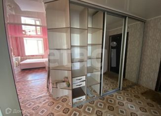 2-комнатная квартира на продажу, 49.3 м2, посёлок Увельский, улица 40 лет Победы, 22