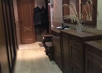 Продажа 3-ком. квартиры, 64 м2, Нижний Новгород, улица Александра Люкина, 7, улица Александра Люкина