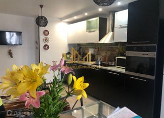 Продаю 3-ком. квартиру, 80 м2, Мурино, улица Шувалова, 16/9, ЖК Созвездие