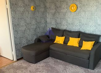 Сдаю в аренду четырехкомнатную квартиру, 65 м2, Волгодонск, проспект Строителей, 41