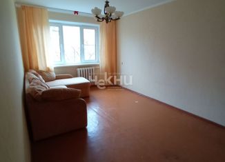 Продажа 1-ком. квартиры, 32 м2, Нижний Новгород, улица Краснодонцев, 21к1, улица Краснодонцев