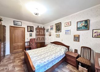 Продажа 3-комнатной квартиры, 80 м2, Санкт-Петербург, проспект Испытателей, 26, метро Комендантский проспект