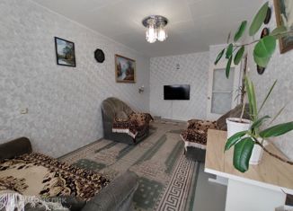 Трехкомнатная квартира на продажу, 62 м2, село Кандры, улица Нефтяников, 16