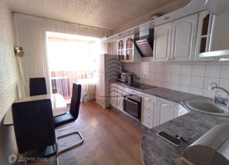 Сдается в аренду трехкомнатная квартира, 53 м2, Старый Оскол, микрорайон Восточный, 14