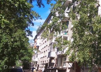 Продажа 3-комнатной квартиры, 55 м2, Ломоносов, Красноармейская улица, 21