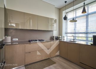 Сдается в аренду дом, 350 м2, деревня Покровское, 3-я Рождественская улица