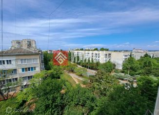 Продам двухкомнатную квартиру, 61.2 м2, Севастополь, улица Адмирала Юмашева, 18, Гагаринский район