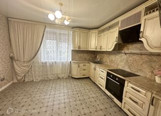 Продается трехкомнатная квартира, 90 м2, Владимир, Гвардейская улица, 17