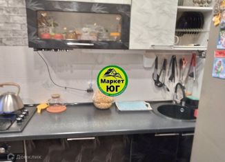 Продам 2-ком. квартиру, 51 м2, Крымск, улица Маршала Гречко, 104