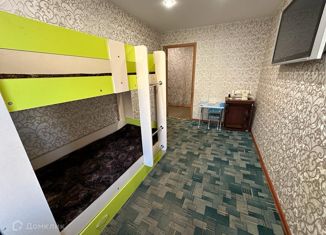 Продам 2-ком. квартиру, 42.2 м2, Находка, улица Малиновского, 17