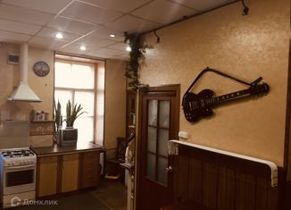 Сдам комнату, 90 м2, Санкт-Петербург, 8-я линия Васильевского острова, 21/29, Василеостровский район