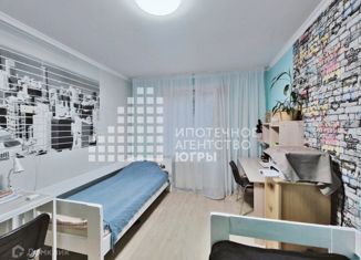 Продажа 3-комнатной квартиры, 65 м2, Нижневартовск, улица Чапаева, 53А