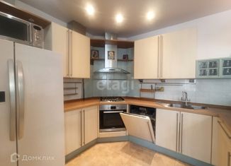 Продажа 3-ком. квартиры, 117.8 м2, Нижний Новгород, улица Добролюбова, 6А, улица Добролюбова