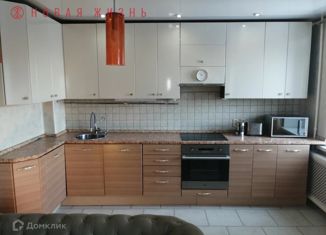 Продаю трехкомнатную квартиру, 77.8 м2, Самара, Киевская улица, 10, метро Московская