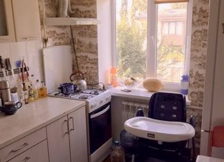 Продажа 2-ком. квартиры, 42 м2, посёлок городского типа Комсомольское, Шоссейная улица, 17