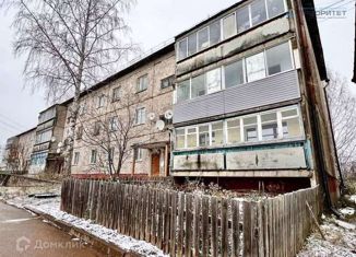 Продается трехкомнатная квартира, 58.1 м2, село Юрьево, улица Ленина, 3