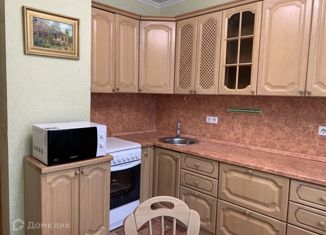 Продается 2-ком. квартира, 54 м2, Москва, улица Санникова, 11к1, улица Санникова