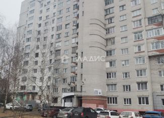 Продается четырехкомнатная квартира, 143 м2, Владимир, улица Комиссарова, 28