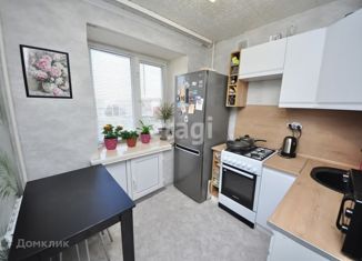 Продаю 1-ком. квартиру, 31 м2, Ишимбай, улица Машиностроителей, 7