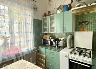 Продам 2-комнатную квартиру, 61.9 м2, Смоленская область, улица Дзержинского, 26
