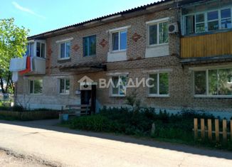 Продаю 3-ком. квартиру, 50.5 м2, село Чугуевка, Комсомольская улица, 14Б