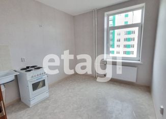 Продам 1-комнатную квартиру, 40.4 м2, Луга