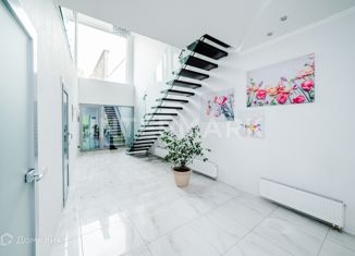 Продажа таунхауса, 276 м2, посёлок Барвиха, Центральная площадь