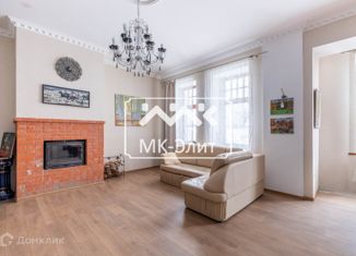 Продаю дом, 453.5 м2, город Отрадное, Набережная улица, 3А