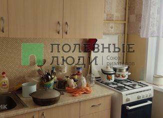 Продается 2-ком. квартира, 43.7 м2, село Чур, улица Мира, 10