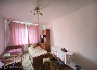 Продаю 2-комнатную квартиру, 63 м2, Лабинск, улица Мира, 139