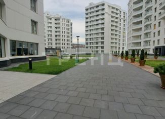 Продам 2-ком. квартиру, 70.2 м2, Санкт-Петербург, Ждановская улица, 45, метро Крестовский остров