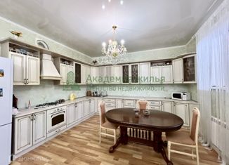 Продаю дом, 475.2 м2, Энгельс, 2-й Тихорецкий проезд, 9