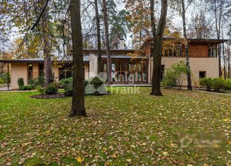 Продам дом, 850 м2, деревня Жуковка