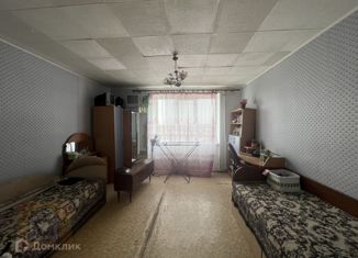 Продаю 2-комнатную квартиру, 47.5 м2, Армянск, Симферопольская улица, 9