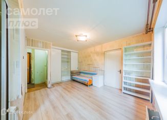 Продается 2-ком. квартира, 35.6 м2, Екатеринбург, улица Амундсена, 54к1