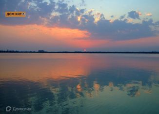 Продам 1-комнатную квартиру, 36.69 м2, поселок городского типа Заозерное, улица Аллея Дружбы, 2Д