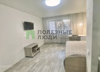 Продаю 1-ком. квартиру, 30.8 м2, Курган, улица Свердлова, 24, жилой район Центральный