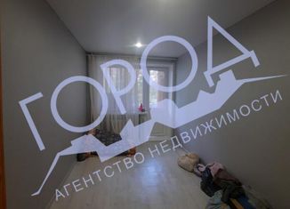 Продам 1-комнатную квартиру, 14 м2, Балаково, улица Набережная 50 лет ВЛКСМ, 24