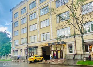 Сдам в аренду офис, 61 м2, Москва, улица Россолимо, 17с1, улица Россолимо