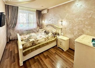 Продам 3-ком. квартиру, 60 м2, Краснодарский край, Советская улица, 68