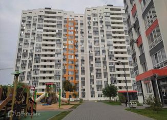 Продается 2-комнатная квартира, 61.8 м2, Тюмень, Заполярная улица, 9, ЖК Гармония