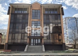 Продам 3-комнатную квартиру, 106 м2, Белгородская область, улица имени М.Е. Катукова, 6