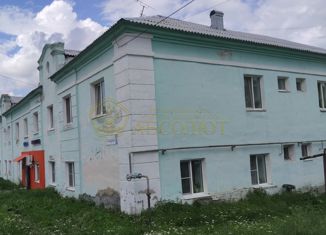 Трехкомнатная квартира на продажу, 73.8 м2, Дегтярск, улица Токарей, 1