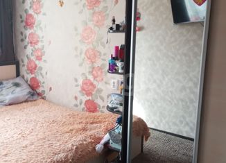 Продажа 2-ком. квартиры, 32.6 м2, Бийск, улица Декабристов, 25