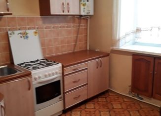 Продажа двухкомнатной квартиры, 56.5 м2, Фокино, площадь Ленина, 1